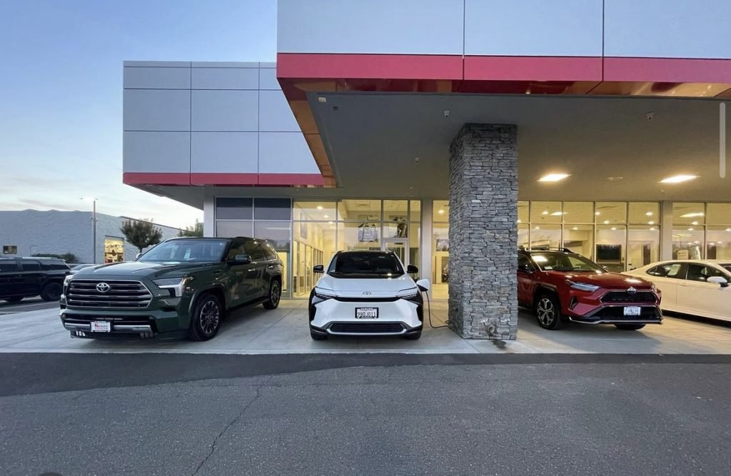 Auburn Toyota Dealership - Auburn, CA